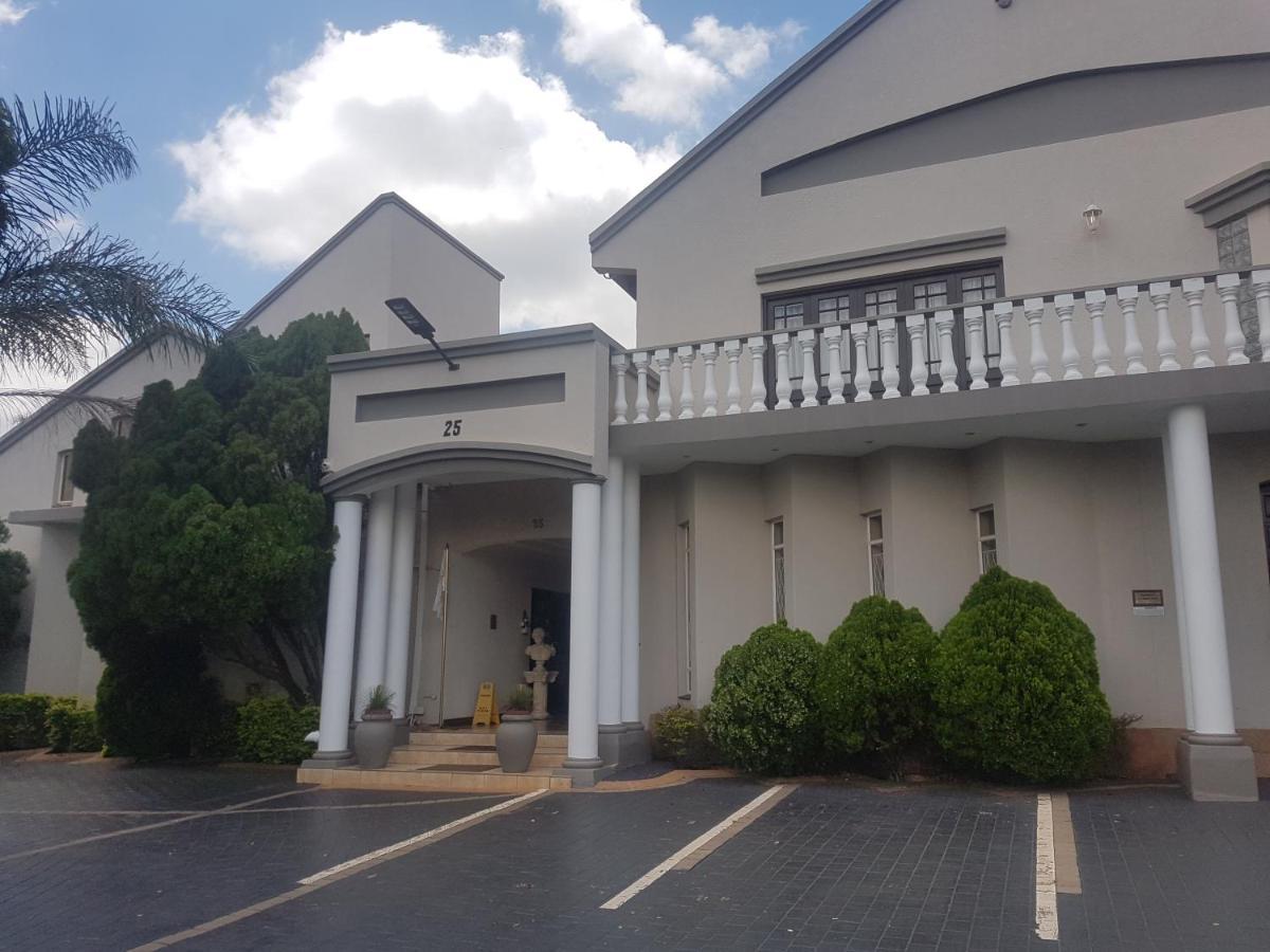 Cornerstone Guest Lodge Pretoria-Noord Exterior foto